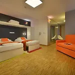 Omnia Relax & Wellness 酒店