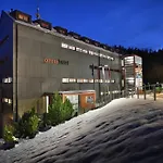 Omnia Relax & Wellness 酒店 扬斯凯拉兹涅