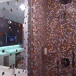 Omnia Relax & Wellness 酒店 4*