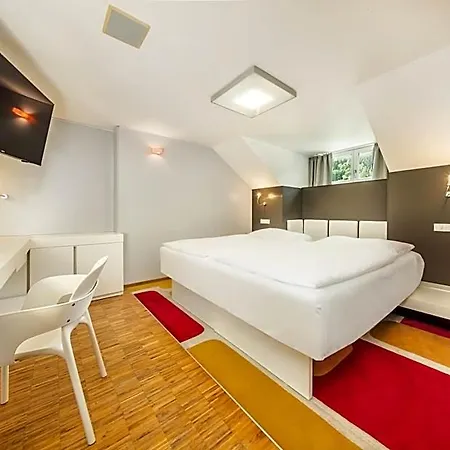 Omnia Relax & Wellness Hotel 4*